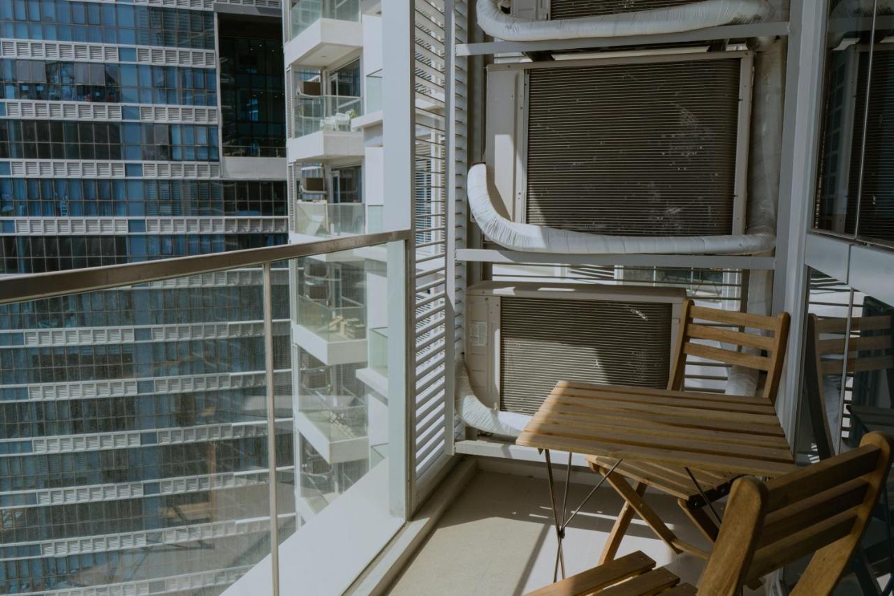 Uptown Parksuites Apartments Tower 2 Bgc By Ph Staycation Manila Dış mekan fotoğraf