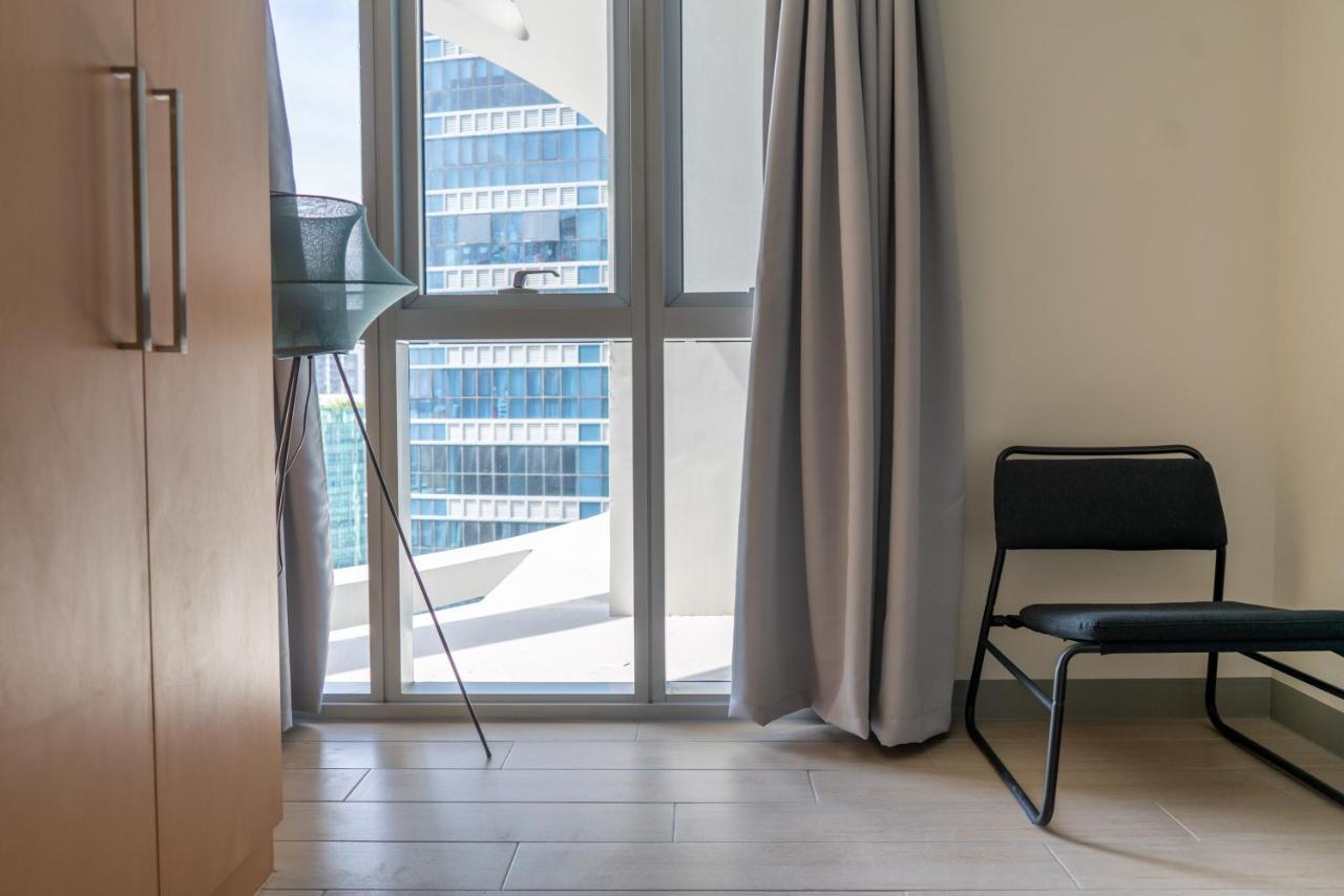Uptown Parksuites Apartments Tower 2 Bgc By Ph Staycation Manila Dış mekan fotoğraf