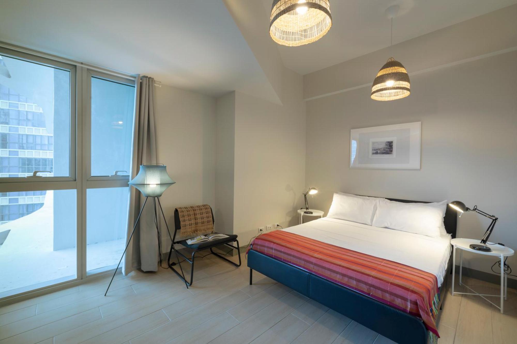 Uptown Parksuites Apartments Tower 2 Bgc By Ph Staycation Manila Dış mekan fotoğraf