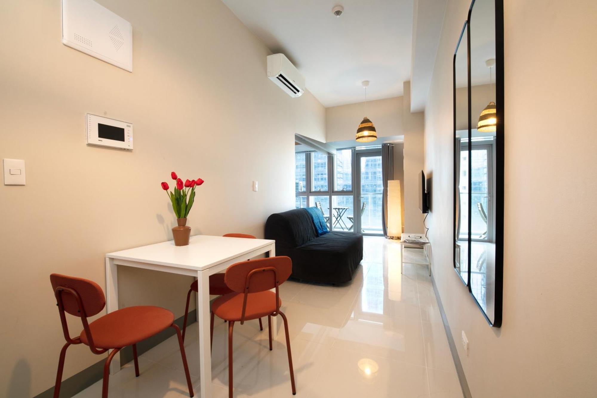 Uptown Parksuites Apartments Tower 2 Bgc By Ph Staycation Manila Dış mekan fotoğraf