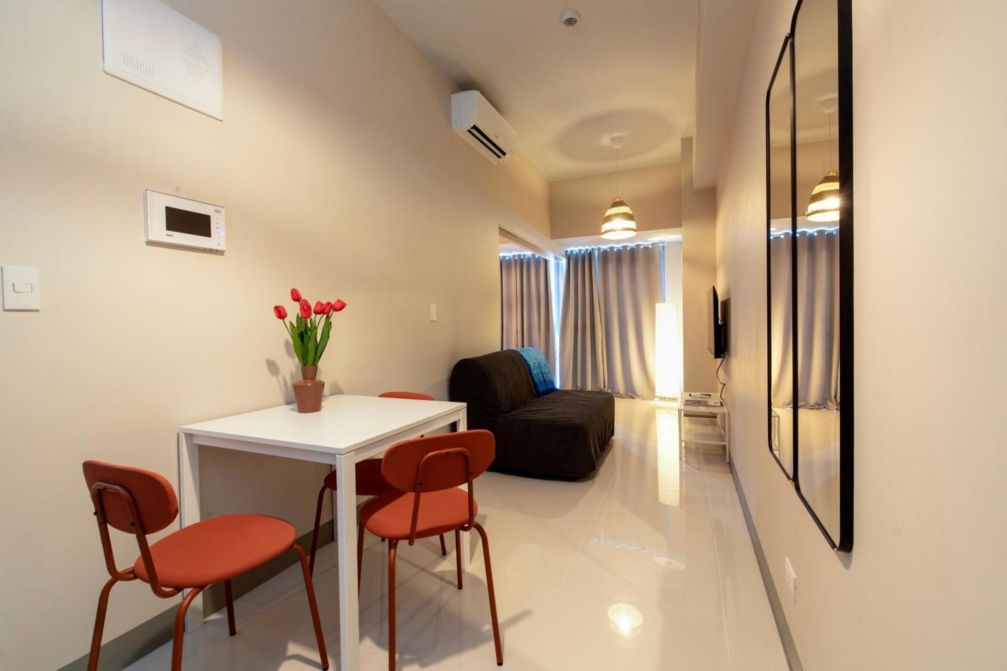 Uptown Parksuites Apartments Tower 2 Bgc By Ph Staycation Manila Dış mekan fotoğraf