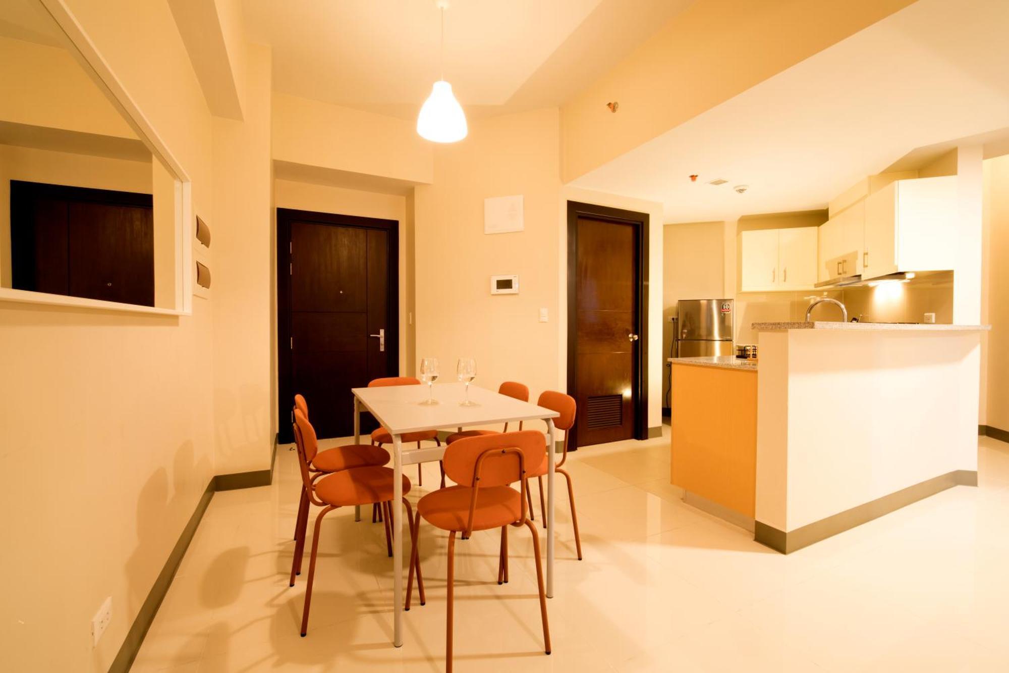 Uptown Parksuites Apartments Tower 2 Bgc By Ph Staycation Manila Dış mekan fotoğraf