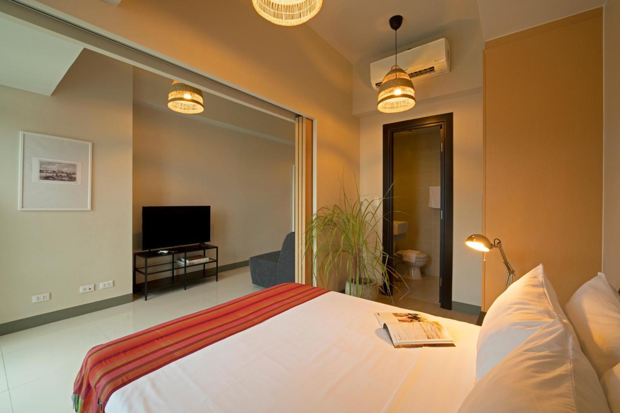 Uptown Parksuites Apartments Tower 2 Bgc By Ph Staycation Manila Dış mekan fotoğraf