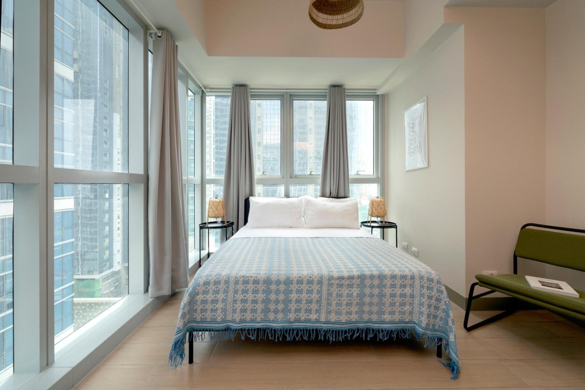 Uptown Parksuites Apartments Tower 2 Bgc By Ph Staycation Manila Dış mekan fotoğraf